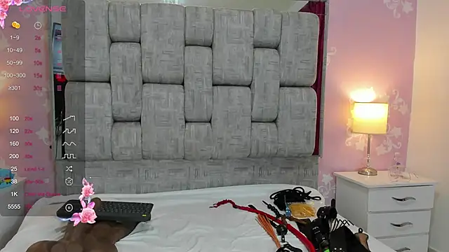 ValentinaThomas online show from March 19, 2025, 8:00 pm