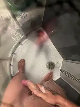 Snapshot of lescro95_ chatting on October 12, 2025, 7:04 pm lescro95 online show from October 12, 2025, 7:04 pm