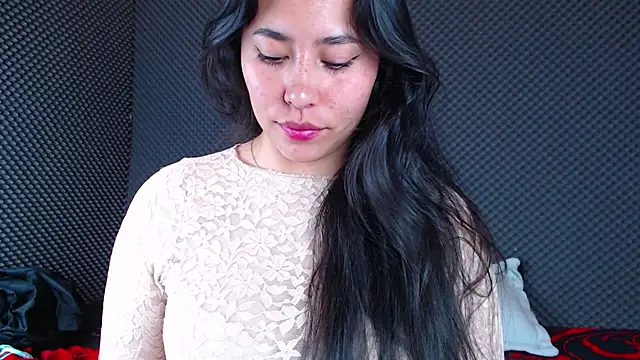 Snapshot of _joy_yva chatting on December 20, 2025, 10:34 pm joy yva online show from December 20, 2025, 10:34 pm