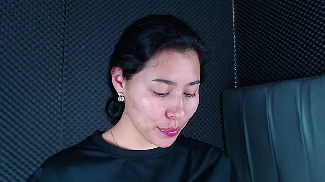 Snapshot of _joy_yva chatting on January 10, 2026, 1:12 am joy yva online show from January 10, 2026, 1:12 am