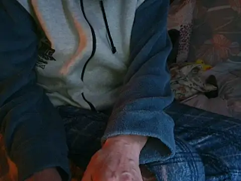 VeneRed online show from November 29, 2025, 7:25 pm