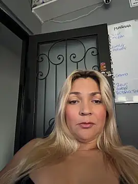 Snapshot of MalorySweet chatting on April 18, 2026, 11:56 am MalorySweet online show from April 18, 2026, 11:56 am