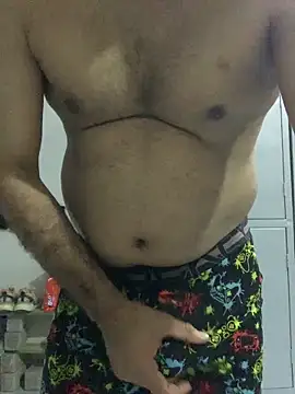 desiduzz21 online show from June 3, 2026, 1:01 pm
