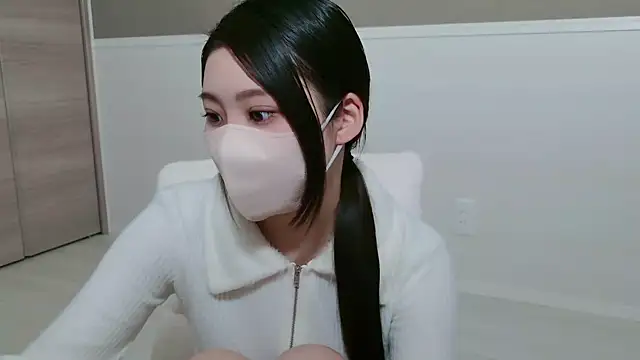 Snapshot of yuki_room chatting on January 18, 2026, 2:15 am yuki room online show from January 18, 2026, 2:15 am