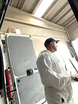 Snapshot of Lecatore80 chatting on November 10, 2025, 2:11 pm Lecatore80 online show from November 10, 2025, 2:11 pm