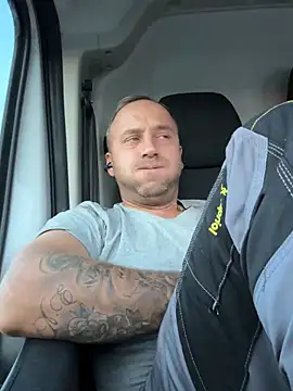 Snapshot of Lecatore80 chatting on November 13, 2025, 4:00 pm Lecatore80 online show from November 13, 2025, 4:00 pm