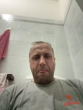 Snapshot of Lecatore80 chatting on November 17, 2025, 6:12 pm Lecatore80 online show from November 17, 2025, 6:12 pm