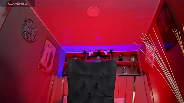 Snapshot of Lucy_Williiams chatting on November 16, 2025, 11:26 am Lucy Williiams online show from November 16, 2025, 11:26 am