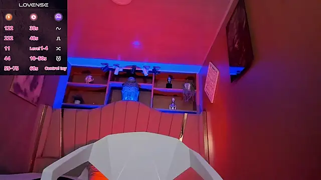 Snapshot of Lucy_Williiams chatting on October 15, 2025, 12:02 pm Lucy Williiams online show from October 15, 2025, 12:02 pm