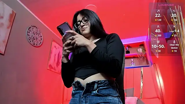 Snapshot of Lucy_Williiams chatting on December 2, 2025, 11:56 am Lucy Williiams online show from December 2, 2025, 11:56 am