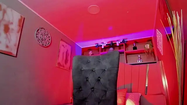 Snapshot of Lucy_Williiams chatting on November 29, 2025, 11:21 am Lucy Williiams online show from November 29, 2025, 11:21 am