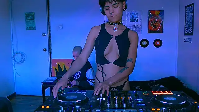 alex one888 online show from October 24, 2025, 9:58 pm