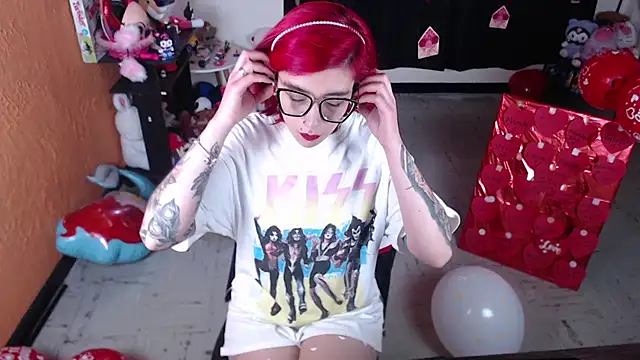 Snapshot of MissMiia2 chatting on February 20, 2025, 4:14 pm MissMiia2 online show from February 20, 2025, 4:14 pm