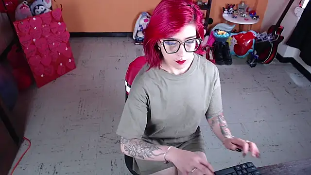 Snapshot of MissMiia2 chatting on March 3, 2025, 1:01 pm MissMiia2 online show from March 3, 2025, 1:01 pm