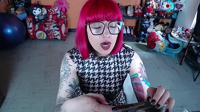 Snapshot of MissMiia2 chatting on November 28, 2025, 1:22 pm MissMiia2 online show from November 28, 2025, 1:22 pm