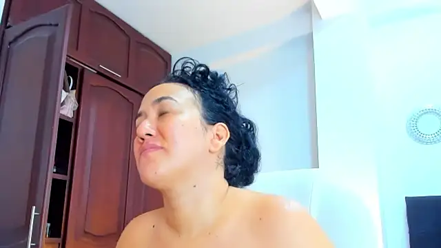kathyajhonss online show from June 22, 2026, 11:13 pm