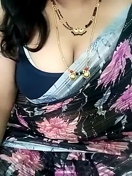 Snapshot of your-sameera chatting on December 17, 2025, 5:23 am your-sameera online show from December 17, 2025, 5:23 am