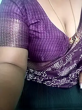 Snapshot of your-sameera chatting on January 12, 2026, 5:09 pm your-sameera online show from January 12, 2026, 5:09 pm