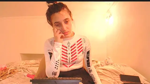 Iren online show from December 15, 2025, 4:24 pm