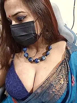 Snapshot of AzadPanchi2024 chatting on October 3, 2025, 12:28 pm AzadPanchi2024 online show from October 3, 2025, 12:28 pm