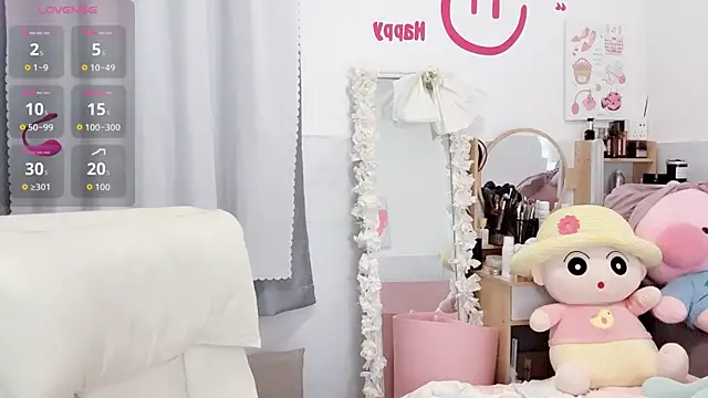 Snapshot of Carly_1 chatting on November 6, 2025, 8:18 am Carly 1 online show from November 6, 2025, 8:18 am