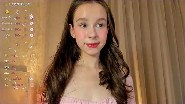 Snapshot of Minusvibe chatting on December 3, 2024, 7:06 pm Minusvibe online show from December 3, 2024, 7:06 pm