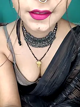 Snapshot of Diamond_queeen chatting on January 12, 2025, 8:36 pm Diamond queeen online show from January 12, 2025, 8:36 pm