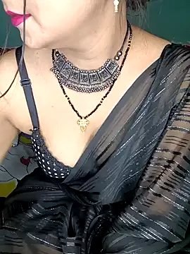 Snapshot of Diamond_queeen chatting on January 18, 2025, 10:28 pm Diamond queeen online show from January 18, 2025, 10:28 pm