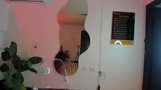 Milanxht online show from December 5, 2025, 8:06 pm