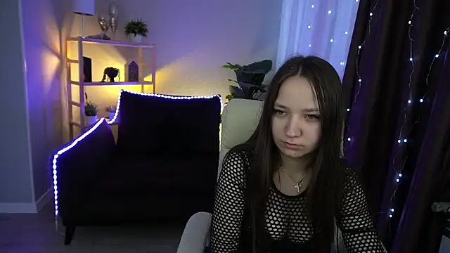 Snapshot of ElysLunar chatting on January 28, 2025, 6:16 am ElysLunar online show from January 28, 2025, 6:16 am