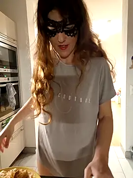 Snapshot of Hexe12346 chatting on November 5, 2025, 6:22 pm Hexe12346 online show from November 5, 2025, 6:22 pm