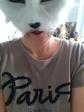 Hexe12346 online show from April 15, 2026, 7:47 am