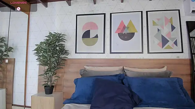 Snapshot of MiaKay1 chatting on December 2, 2025, 4:03 am MiaKay1 online show from December 2, 2025, 4:03 am