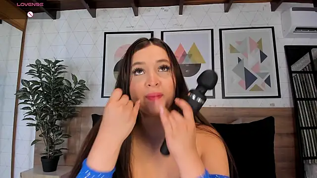 Snapshot of MiaKay1 chatting on October 24, 2025, 3:27 am MiaKay1 online show from October 24, 2025, 3:27 am