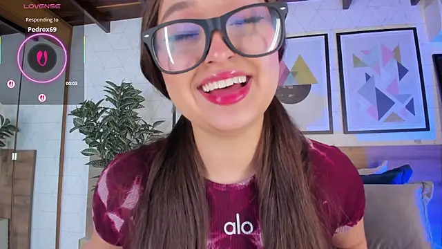 Snapshot of MiaKay1 chatting on November 29, 2025, 3:39 am MiaKay1 online show from November 29, 2025, 3:39 am