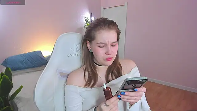 Snapshot of Colleen_Blake chatting on February 8, 2026, 4:48 pm Colleen Blake online show from February 8, 2026, 4:48 pm