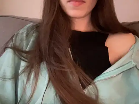 Lovewithyoud online show from December 26, 2024, 1:32 pm