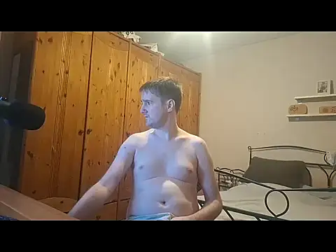 Loveme1902 online show from January 17, 2025, 8:56 am