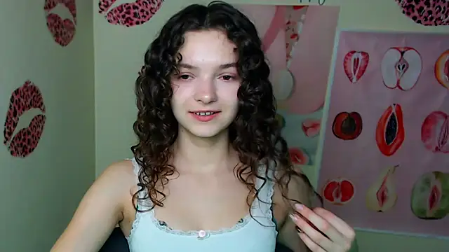 Snapshot of _SusieSu_ chatting on November 29, 2025, 6:24 am SusieSu online show from November 29, 2025, 6:24 am