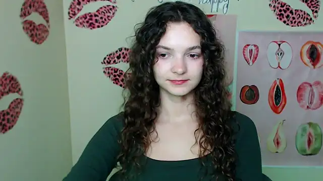 Snapshot of _SusieSu_ chatting on October 30, 2025, 7:28 am SusieSu online show from October 30, 2025, 7:28 am