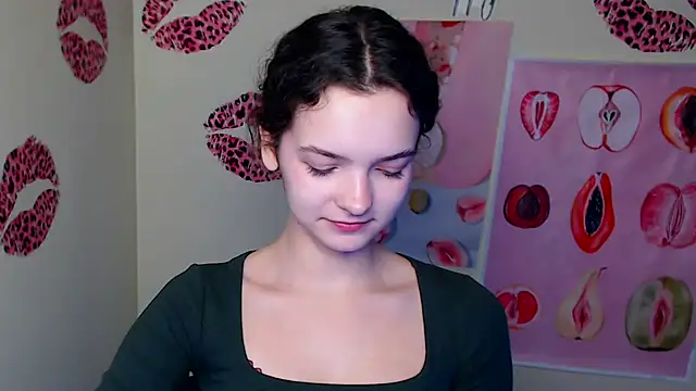 Snapshot of _SusieSu_ chatting on November 28, 2025, 1:22 pm SusieSu online show from November 28, 2025, 1:22 pm