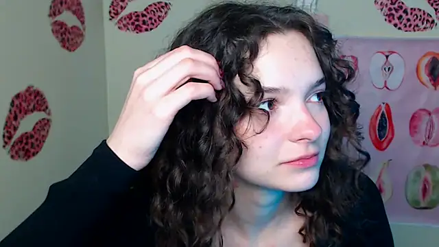 Snapshot of _SusieSu_ chatting on December 14, 2025, 6:52 am SusieSu online show from December 14, 2025, 6:52 am