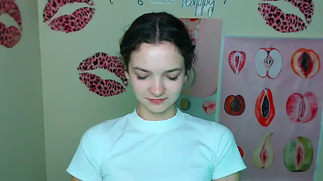 Snapshot of _SusieSu_ chatting on November 9, 2025, 7:34 am SusieSu online show from November 9, 2025, 7:34 am