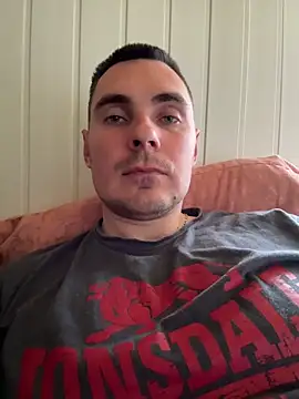 Rowing199456 online show from April 14, 2026, 11:04 am