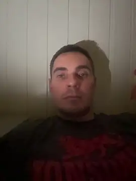 Rowing199456 online show from November 14, 2025, 4:43 pm