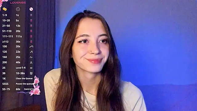 EvaBradley online show from September 19, 2025, 6:12 pm