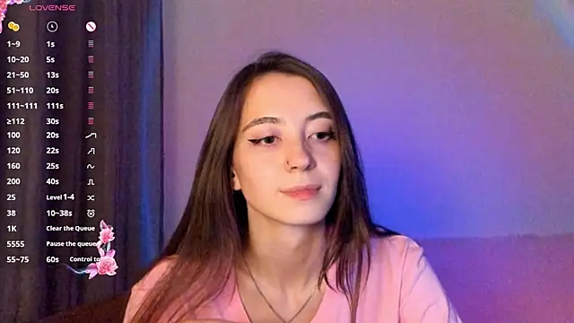 EvaBradley online show from September 17, 2025, 6:10 pm