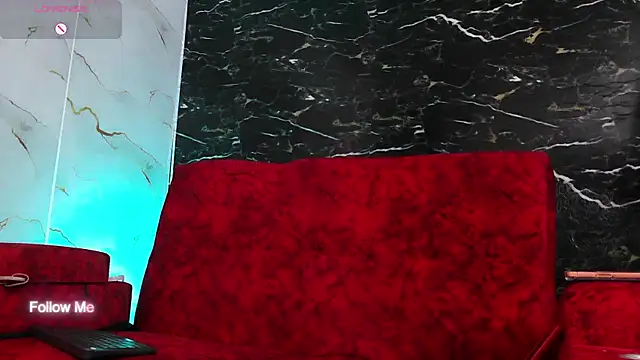 crislingery dolli online show from April 16, 2026, 1:12 pm