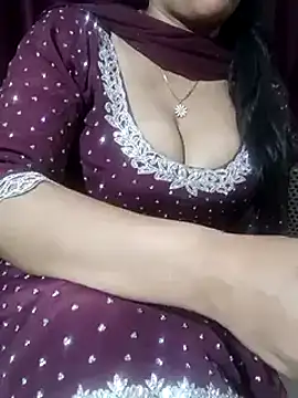 Snapshot of Anamika_Kapoor chatting on February 28, 2025, 10:17 pm Anamika Kapoor online show from February 28, 2025, 10:17 pm