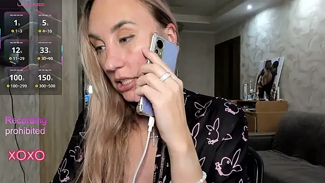 lady Nati online show from November 13, 2025, 3:49 pm